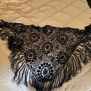 Chico’s NWT Beautiful Black Crochet Wrap